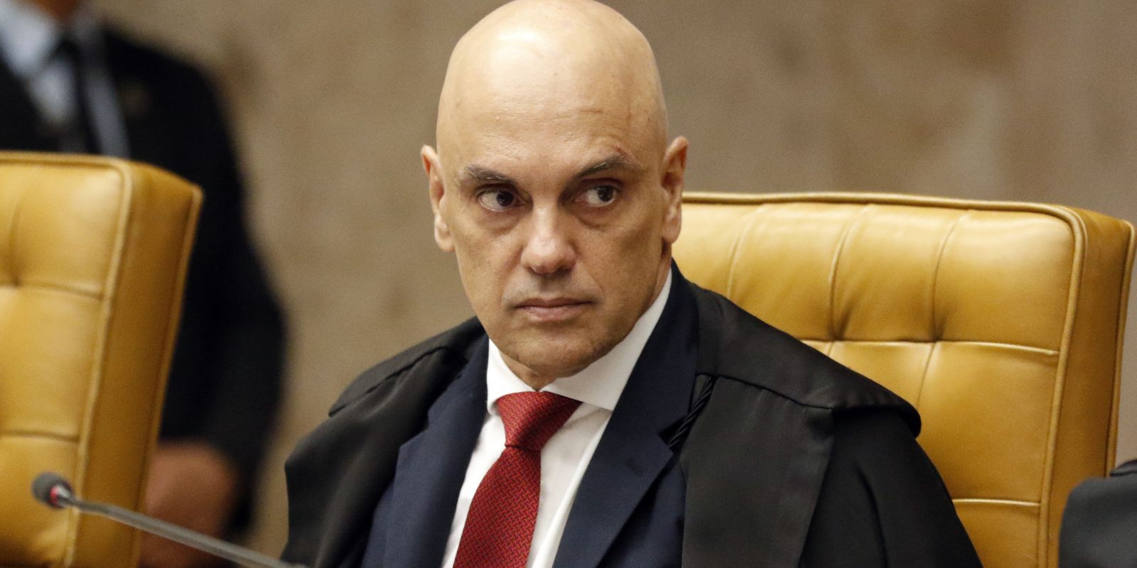 Após denúncia contra Bolsonaro, mídia de Trump abre ação contra Moraes
