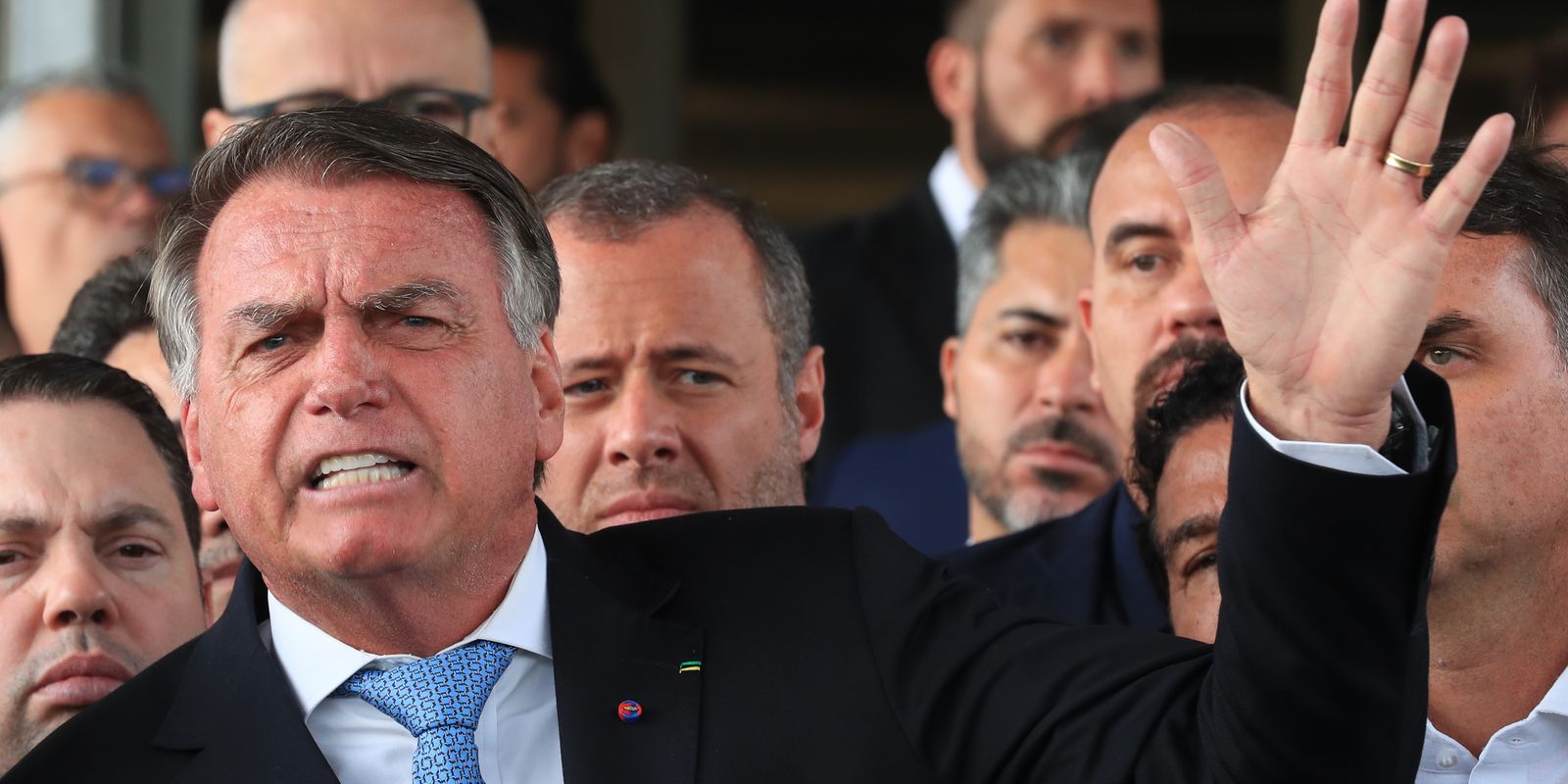 Após virar réu, Bolsonaro nega decreto de golpe de Estado