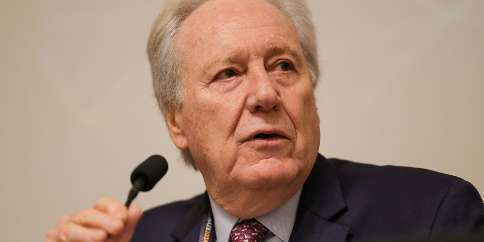 Governo entrega PEC da Segurança Pública ao presidente da Câmara