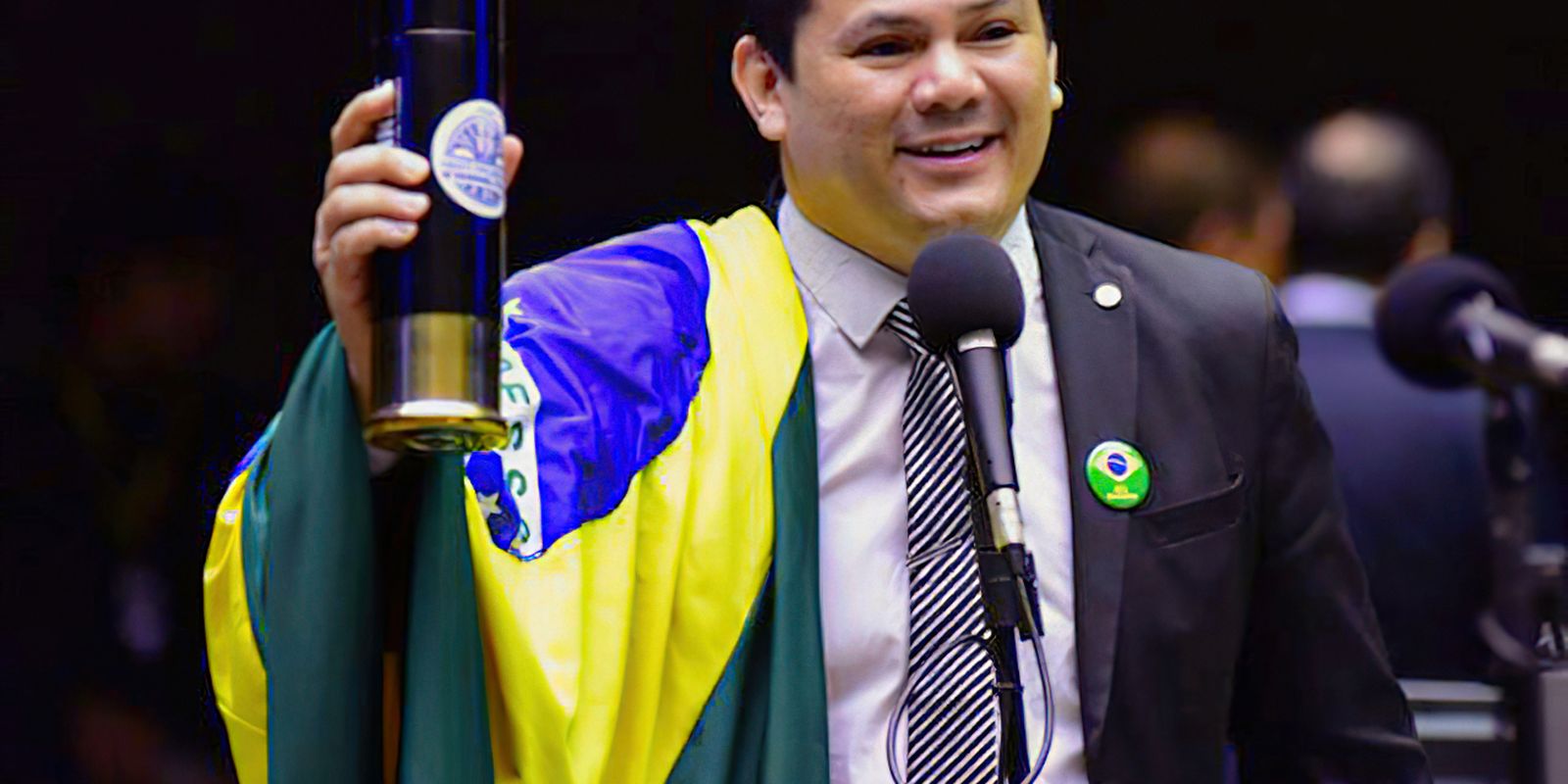 AGU pede investigação de deputado por declarações contra Lula