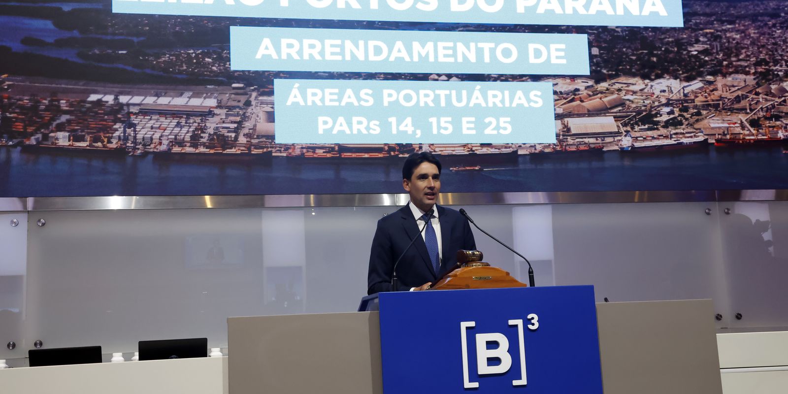 Governo leiloa quatro terminais portuários em Paranaguá e no Rio