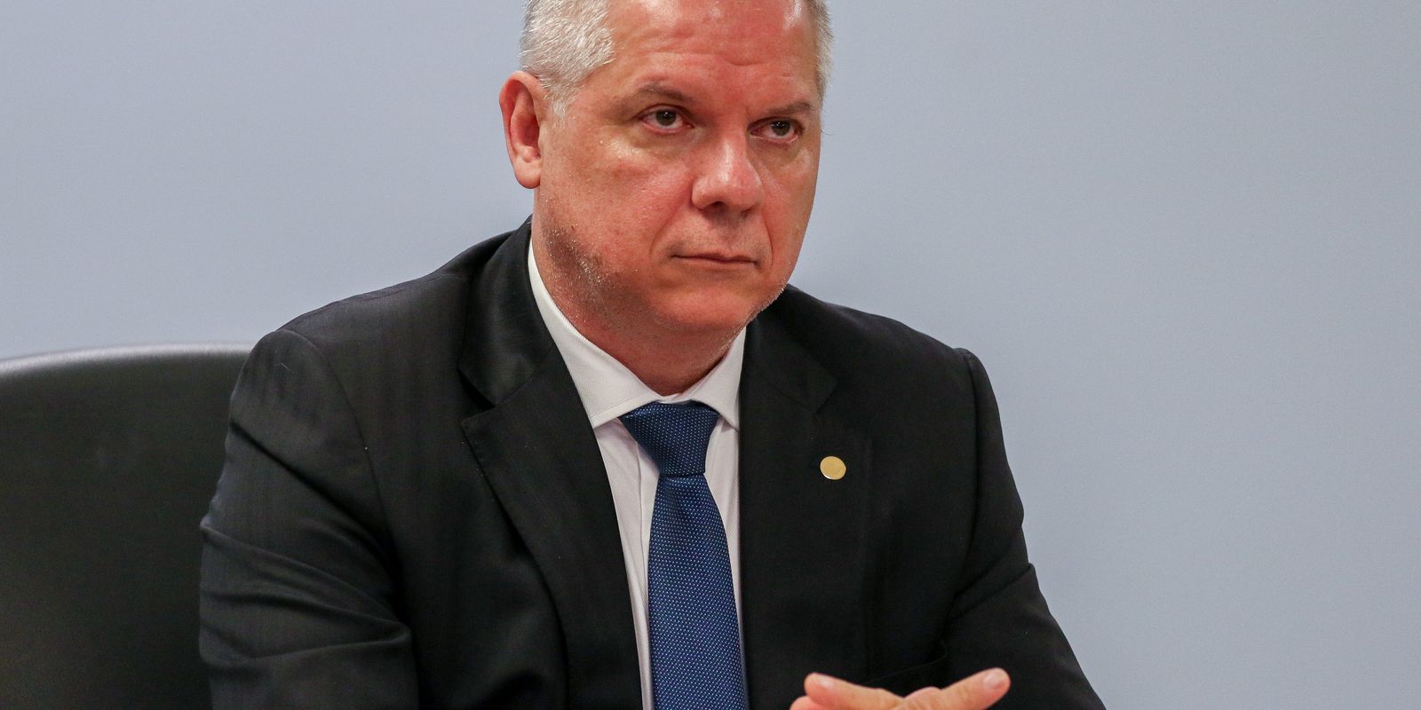 Lula determina demissão do presidente do INSS