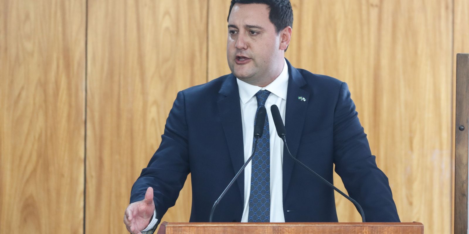 Governador do Paraná elogia parceria com Lula em concessão de rodovias