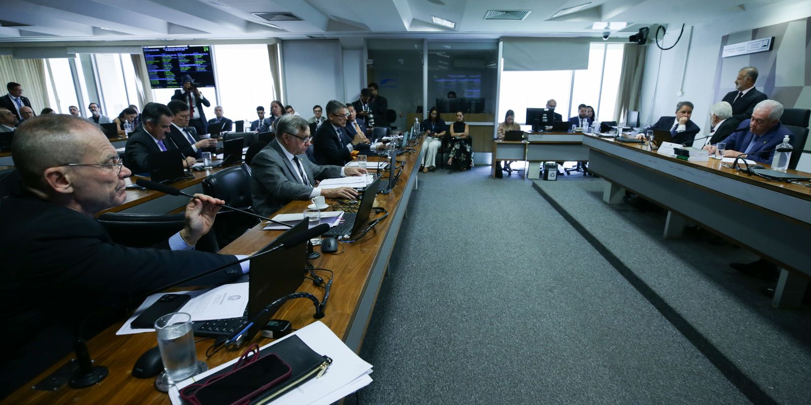 CCJ do Senado suspende demarcação de terras indígenas em SC