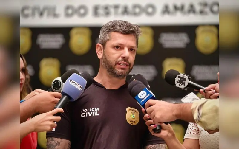 Em acesso de ciúmes, lutador drøgado espɐnca namorada e acaba preso em Rio Preto da Eva