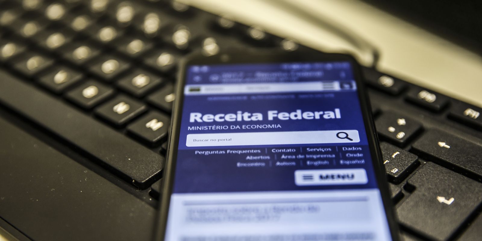 Senado aprova isenção de IR para quem ganha até dois salários-mínimos