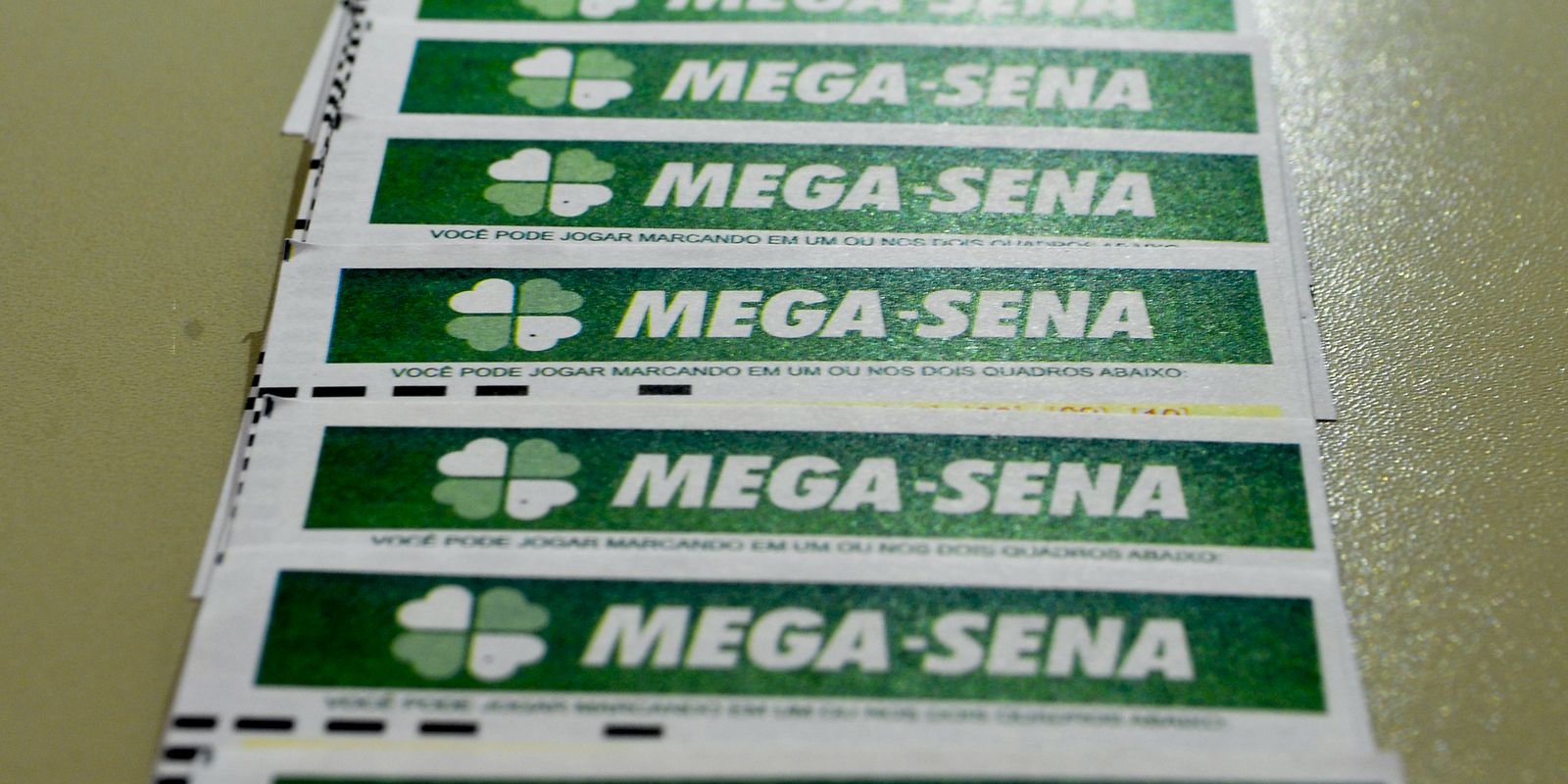 Mega-Sena acumula e prêmio principal vai para R$ 8 milhões