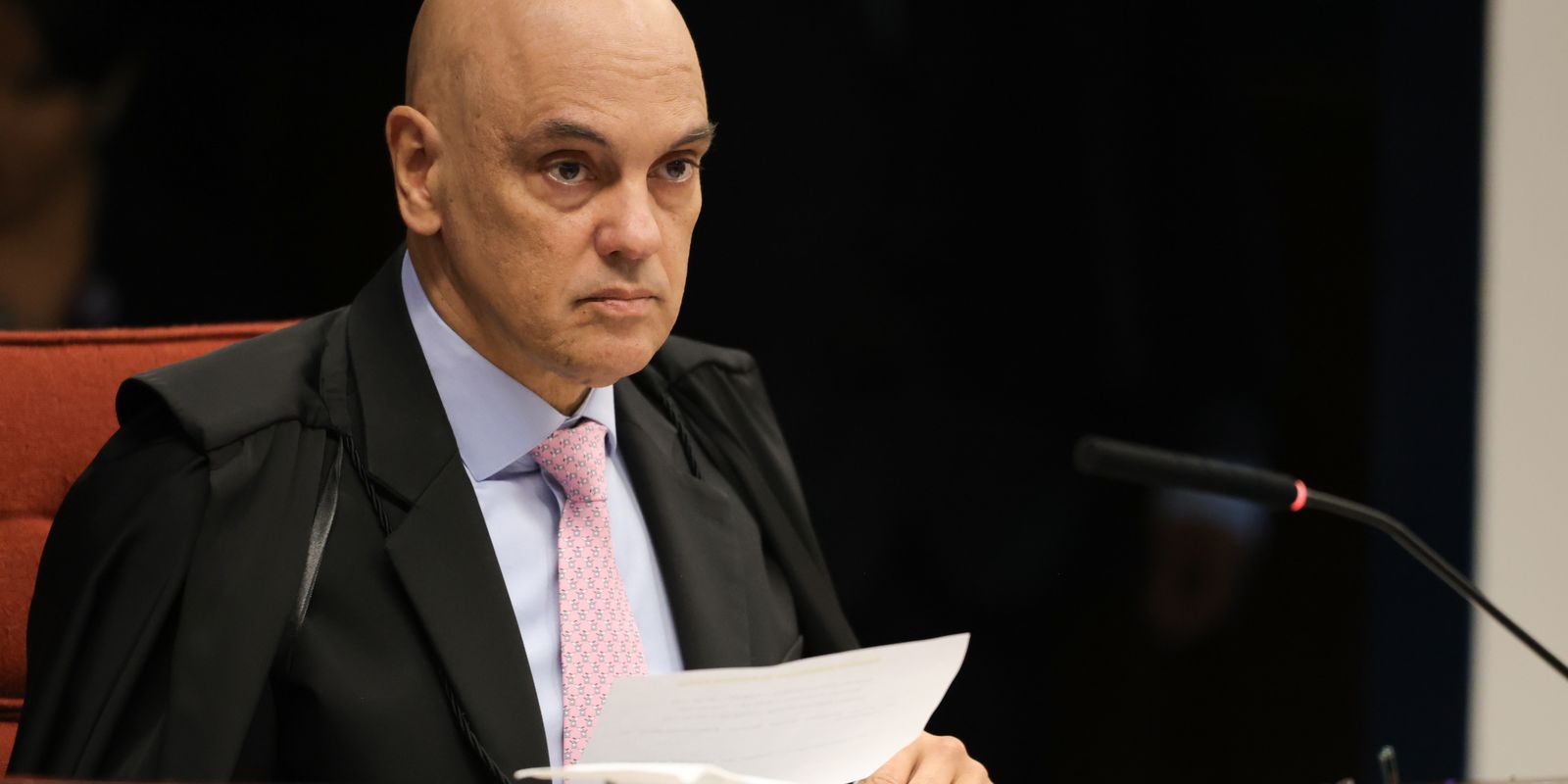 Moraes: não há dúvida sobre tentativa de golpe; Bolsonaro era líder