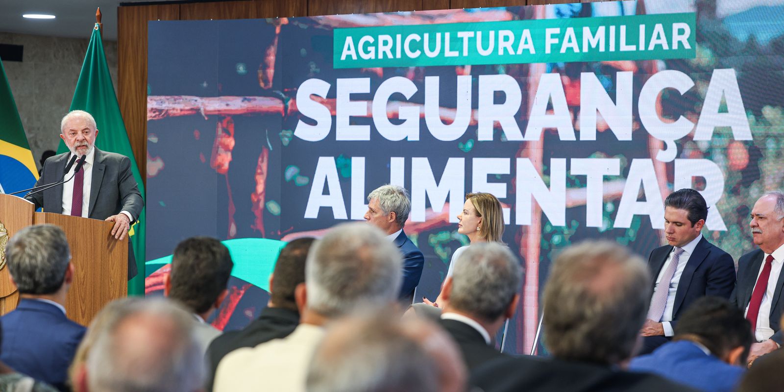 Governo sanciona 5 leis que alteram políticas de segurança alimentar