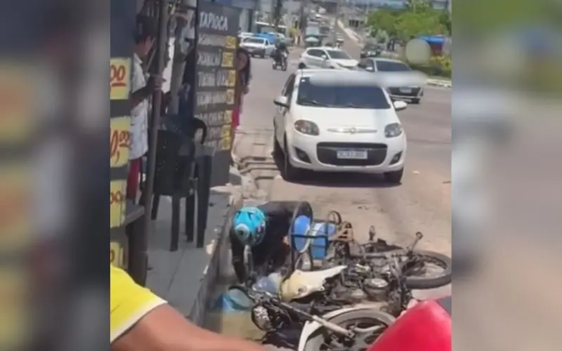 Entregador e mototaxista brigam em plena Avenida Itaúba