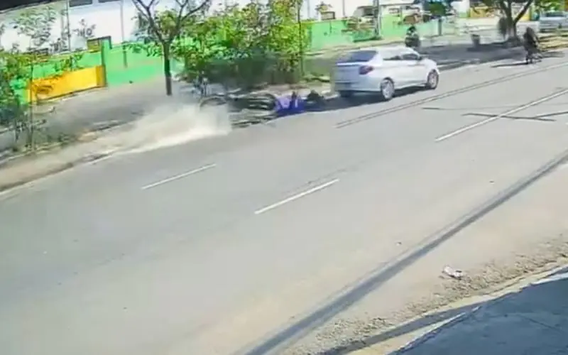 Discussão termina em atropelamento na Avenida Margarita