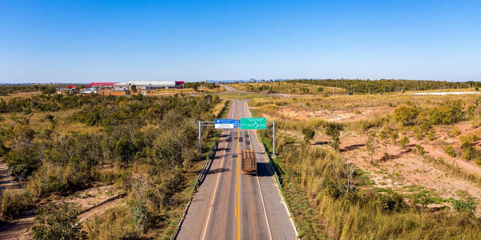 Polícia retira motorista do caminhão que interditou o Rodoanel