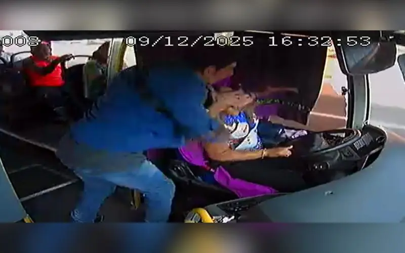 Vendedor de bombons agride motorista da linha 550 em Manaus