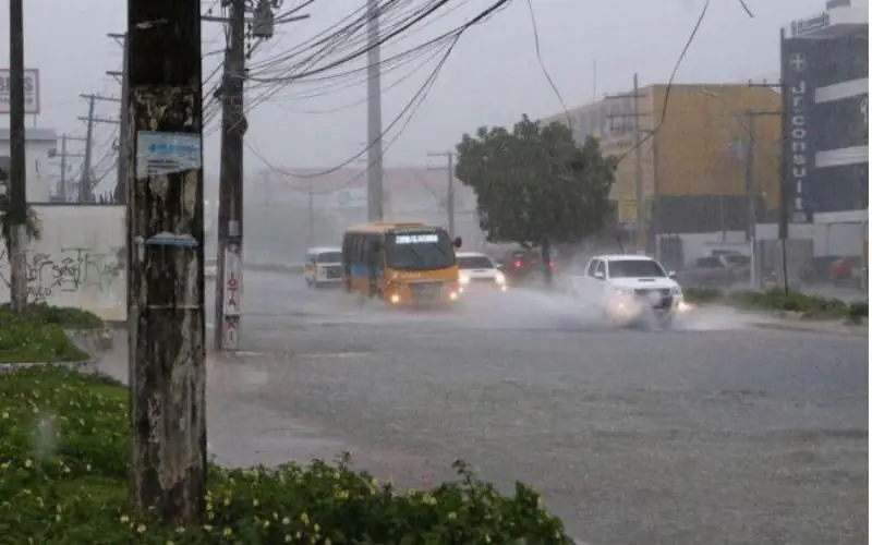 Véspera e dia de Natal será de muito 'toró' em Manaus