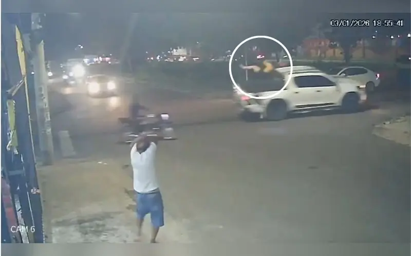 Motorista atropela motociclista e foge sem prestar socorro