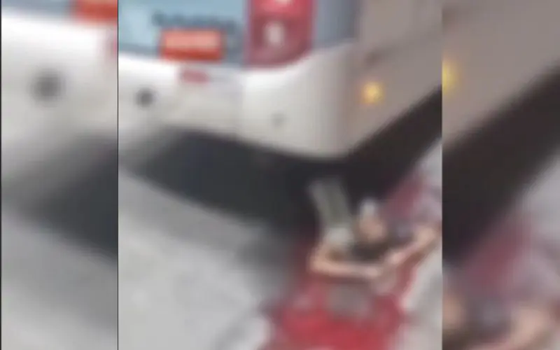 Homem cai de ônibus e sofre grave atropelamento no T4