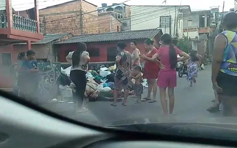 Homem é espancado até a morte e jogado em lixeira no Compensa