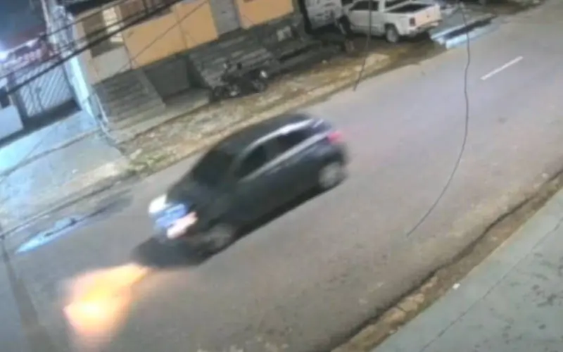 Motorista foge após atropelar jovem que calibrava pneu na Praça 14