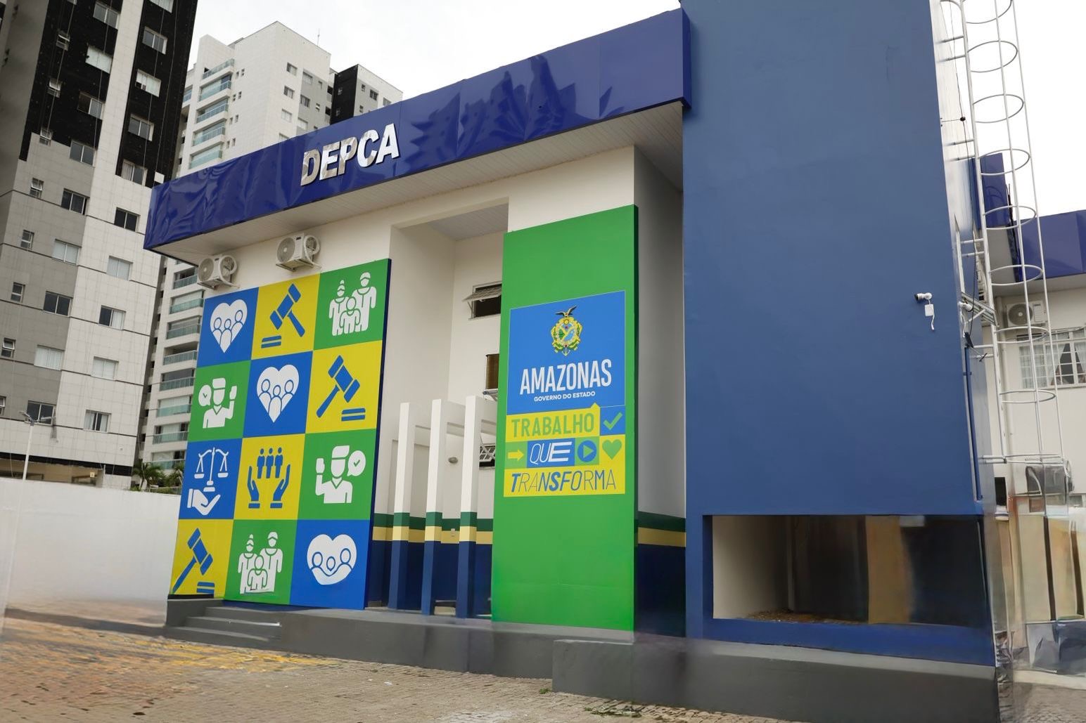 Meninas de 9 e 10 anos eram estupradas por padrasto, avô postiço e padrinho em Manaus