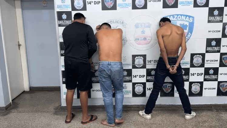 VÍDEO: Trio é preso suspeito de fazer arrastão com armas falsas em Manaus