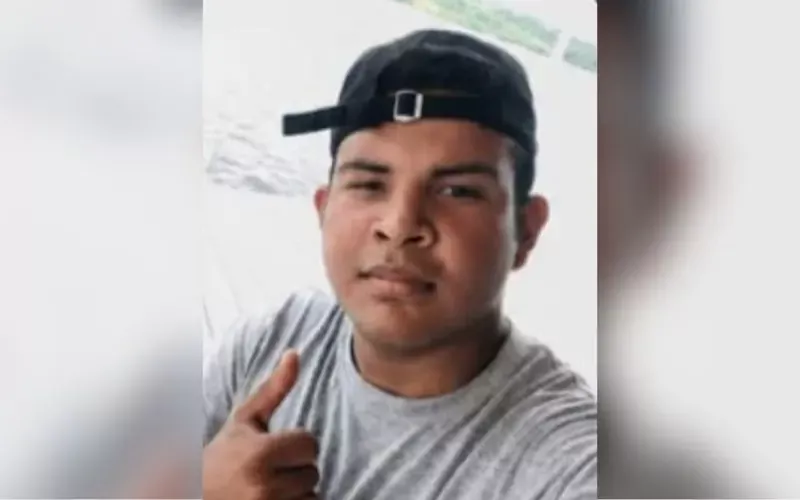 Entregador é atraído para 'casinha' e morto a tiros na Compensa