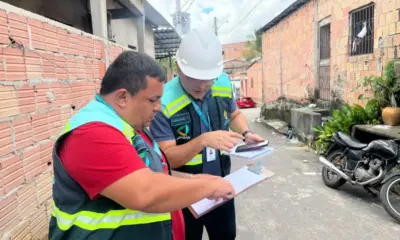 Equipes da Ageman vistoriam serviços de iluminação em bairros de Manaus
