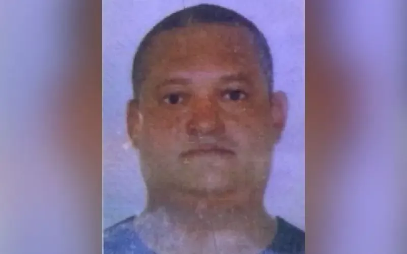 Esposa desmaia após reconhecer marido morto em acidente em Manaus
