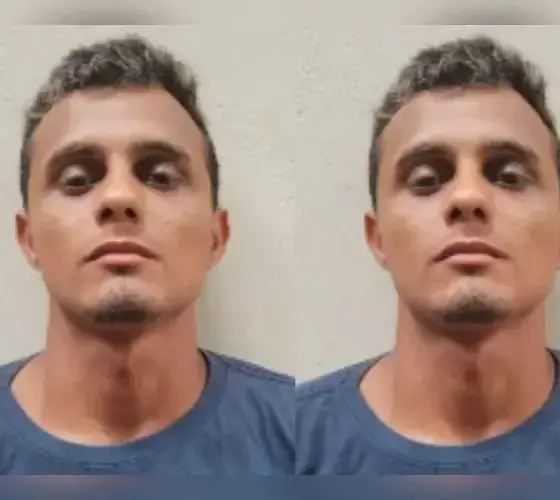 Homem invade casa, torna família refém e estupra jovem em Coari