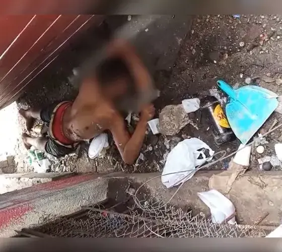 Homem é encontrado morto em beco no Centro de Manaus