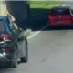 Homem fica "de cool pra lua" em plena avenida Max Teixeira