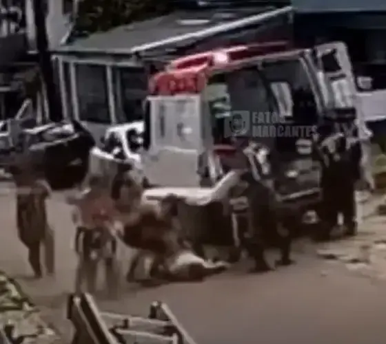 Idoso cai de maca durante atendimento na zona oeste de Manaus