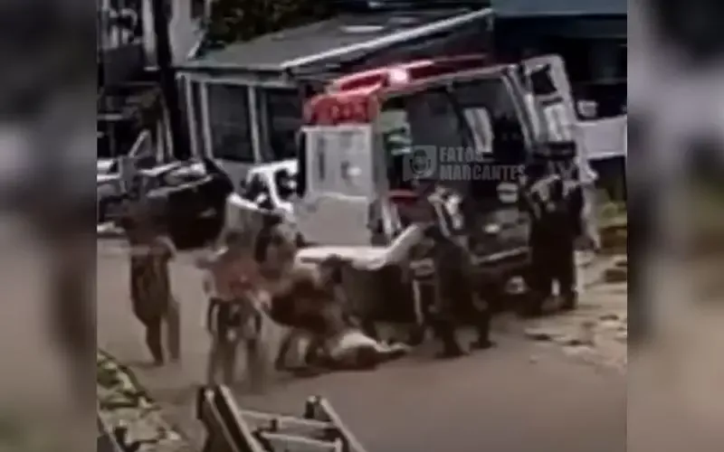 Idoso cai de maca durante atendimento na zona oeste de Manaus