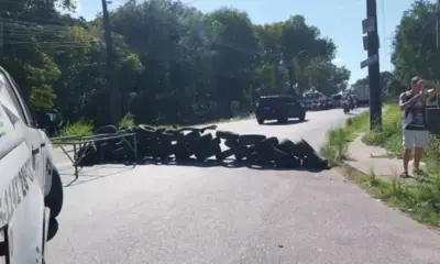 Moradores do Conjunto Lula denunciam falta de água e fazem protesto