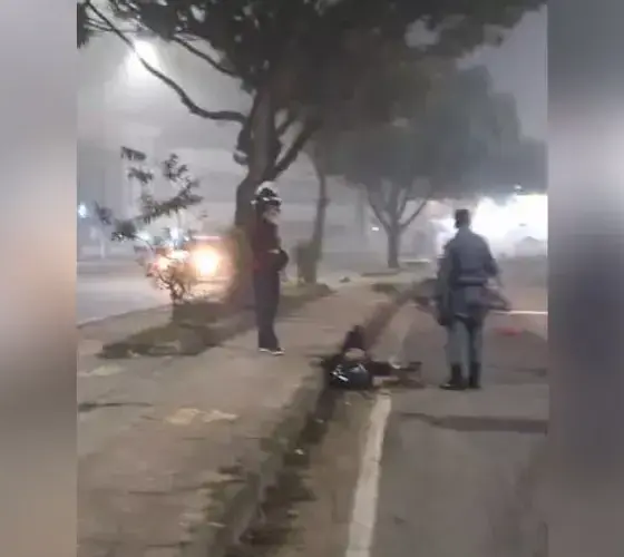 PM sofre acidente de moto após cair em buraco no Nova Cidade