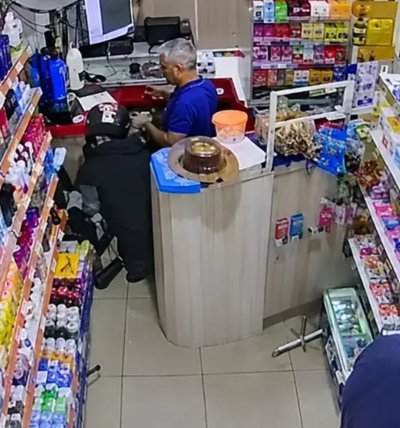 Vídeo mostra ação de criminosos que mataram comerciante durante assalto em Manaus