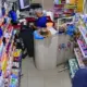 Vídeo mostra ação de criminosos que mataram comerciante durante assalto em Manaus