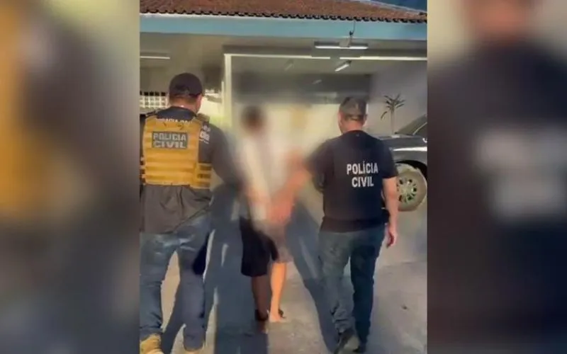 Homem é preso por invadir casa, esfaquear ex-companheira e tentar matá-la em Manaus