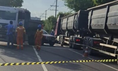 Acidente na Avenida Coronel Teixeira causa congestionamento em Manaus