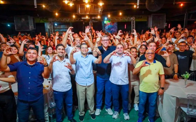 Deputados do Republicanos anunciam apoio a Roberto Cidade em evento político em Manaus