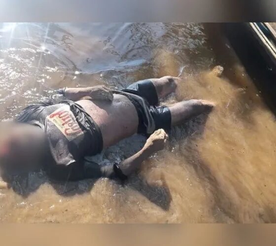 Corpo é encontrado com rosto dilacerado e boiando em rio de Tefé