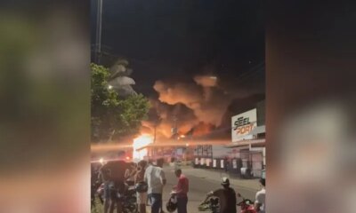 Incêndio destrói loja de materiais de construção no Monte das Oliveiras