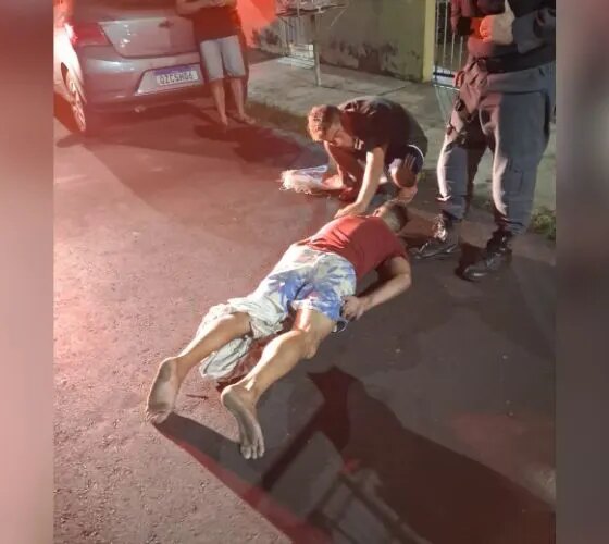 Morador de rua é encontrado morto em via pública de Manaus