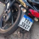 Motocicleta abandonada chama atenção de moradores em Petrópolis, em Manaus