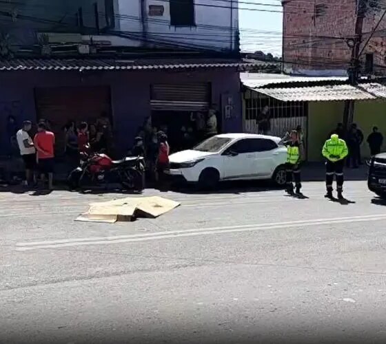 Motociclista morre em acidente com caçamba no Grande Vitória