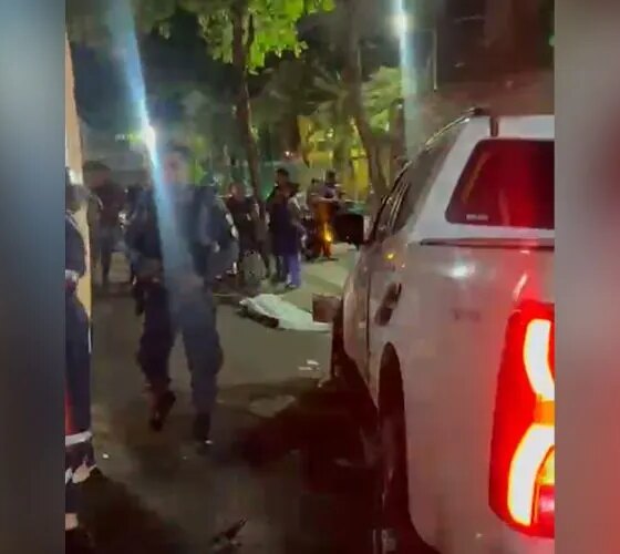 Caminhonete atropela e mata motociclista na Av. Mário Ypiranga