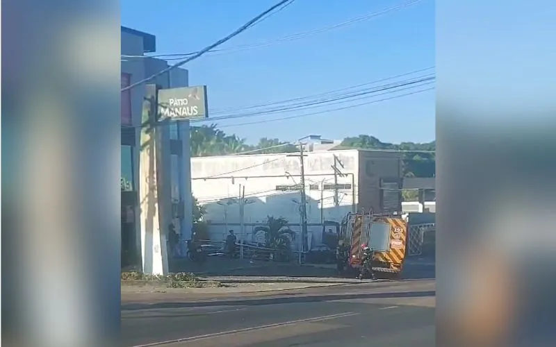 Princípio de incêndio mobiliza Bombeiros no bairro Parque Dez