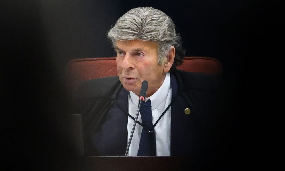 Fux manda Senado informar registros sobre Vorcaro e esposa de Moraes