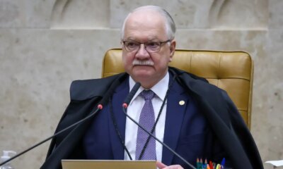 Fachin adia discussão sobre postagens de Nossa Senhora no STF