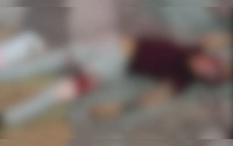 Dois homens são mortos a tiros dentro de carro em posto de Manaus