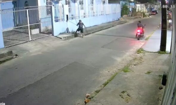 Dupla é flagrada furtando fios elétricos de igreja no Núcleo 16